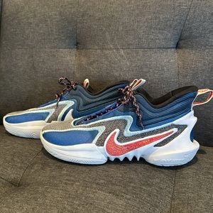 Nike Cosmic Unity 2 - Men’s 10 - basketball shoes